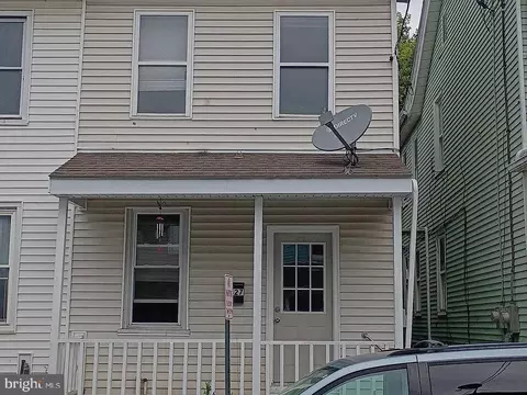 1327 Brandywine St, Lebanon, PA 17046
