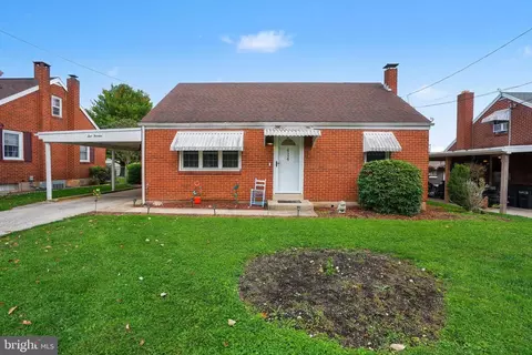414 Gary Ave, Lebanon, PA 17046
