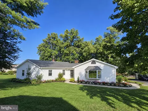 404 Mountville Rd, Lebanon, PA 17046