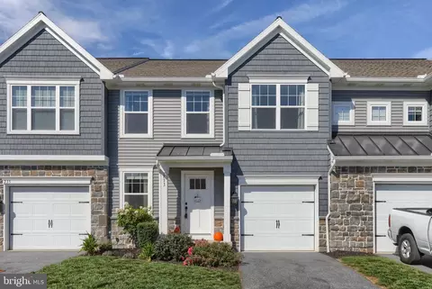 233 Highland Ct, Annville, PA 17003