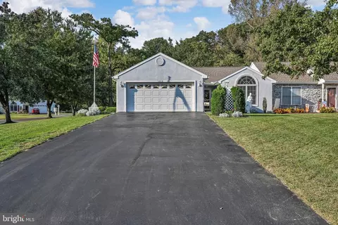 1605 Berry Dr, Lebanon, PA 17046