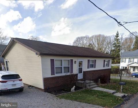 1156 Schwabe St, Freeland, PA 18224