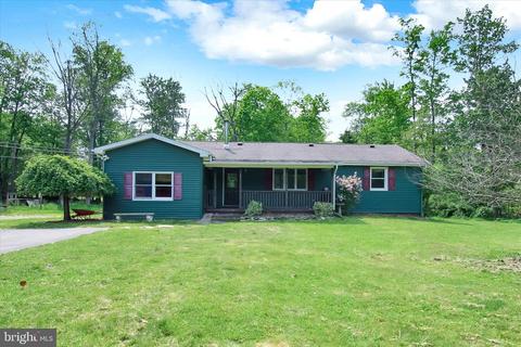 96 Broadway Rd, Sweet Valley, PA 18656