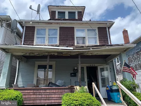1425 S Main St, Hanover Township, PA 18706