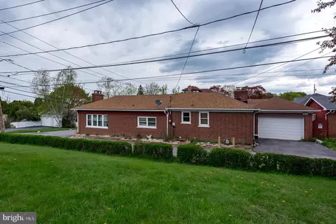 17 Franklin St, Hazleton, PA 18201