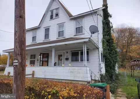 1112 Schwabe St, Freeland, PA 18224