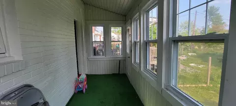 332 E Diamond Ave, Hazleton, PA 18201 photo 7