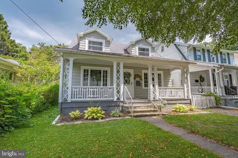296 E Dorrance St, Kingston, PA 18704