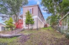 9 W Church St, Nanticoke, PA 18634