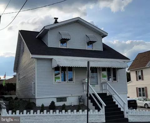 700 Seybert St, Hazleton, PA 18201