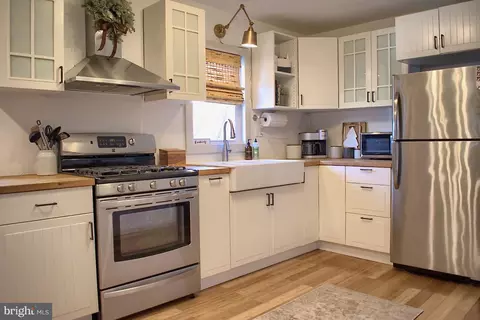 Kitchen - 712 E 3rd St, Berwick, PA 18603 photo 4 of 5