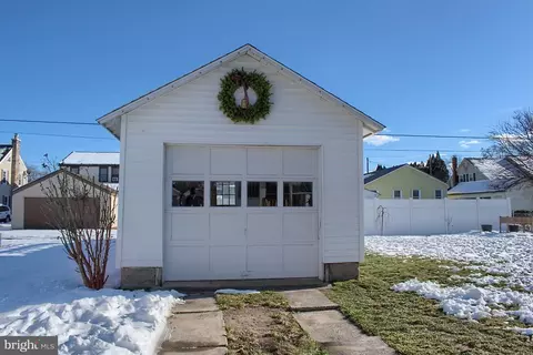 Exterior - 712 E 3rd St, Berwick, PA 18603 photo 7 of 8