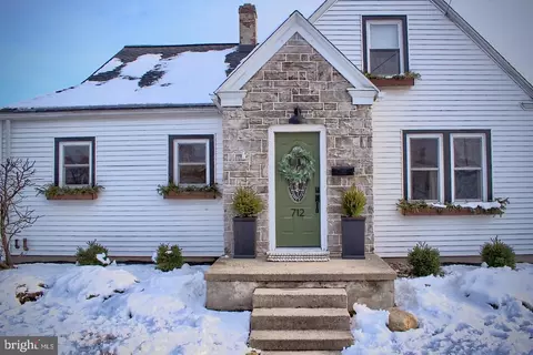 712 E 3rd St, Berwick, PA 18603