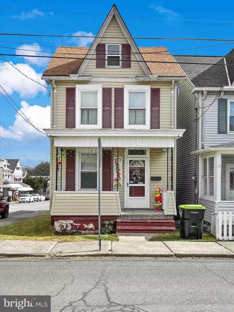 351 Adams St, Freeland, PA 18224
