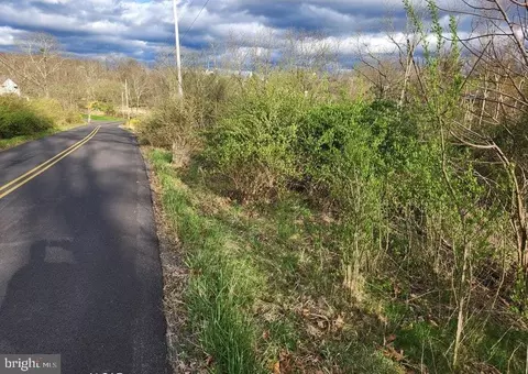 5 E County Rd, Wapwallopen, PA 18660 photo 3