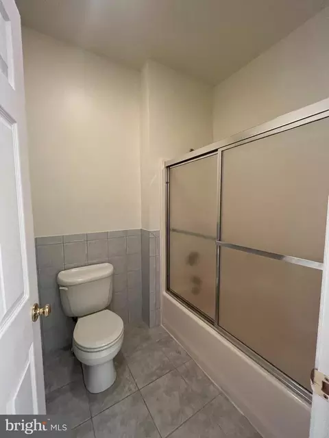 1304 Country Clb #2ND, Hazleton, PA 18202 photo 16