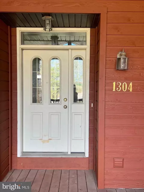 1304 Country Clb #2ND, Hazleton, PA 18202 photo 4