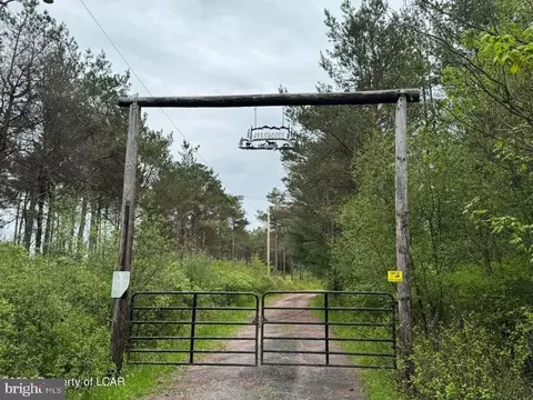 537 Foster Ave, Freeland, PA 18224