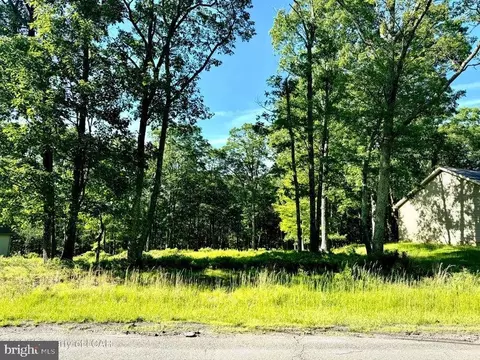 36 Turnberry Ln, Hazle Township, PA 18202
