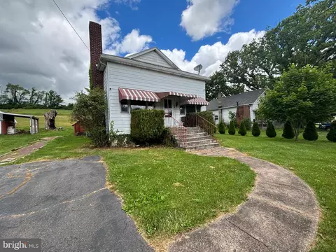 55 W County Rd, Sugarloaf, PA 18249