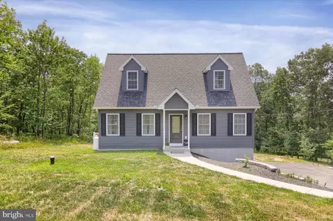 72 Bentwood Rd, Drums, PA 18222