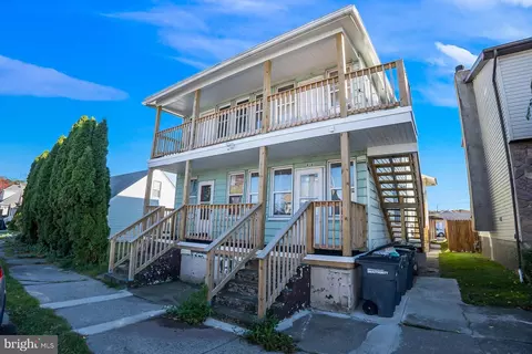 416-418 Carleton Ave, Hazleton, PA 18201