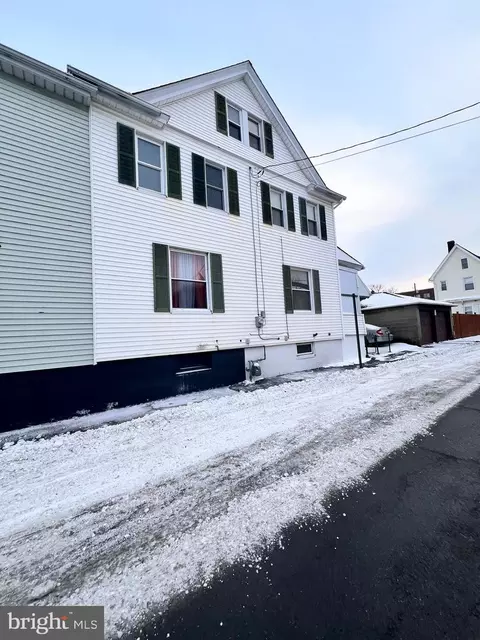 730 W 4th St, Hazleton, PA 18201