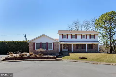 4 Hunter Rd, Hazleton, PA 18201