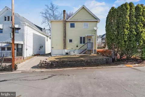 10 Howard St, Wilkes Barre, PA 18702
