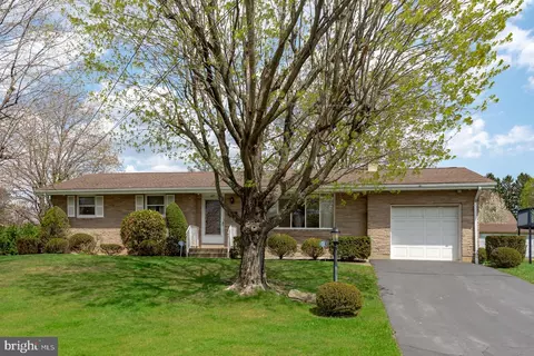 695 Harvey St, West Hazleton, PA 18202