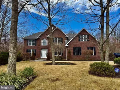 79 Colony Dr, Hazleton, PA 18202