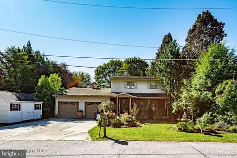 103 Smith Cir, Hazle Township, PA 18202