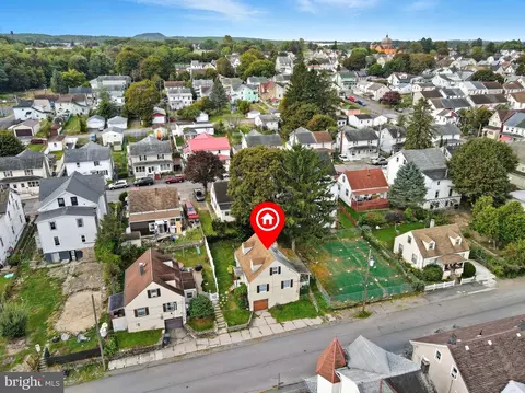 View/Area - 436 E Chestnut St, Hazleton, PA 18201 photo 2 of 2