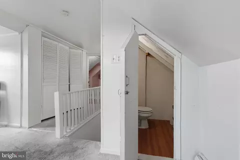 Entry Way - 436 E Chestnut St, Hazleton, PA 18201 photo 3 of 3