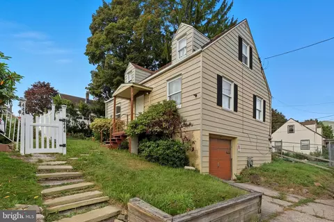 Exterior - 436 E Chestnut St, Hazleton, PA 18201 photo 6 of 6