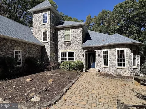 Exterior - 113 Silver Cloud Ln, Hazleton, PA 18202 photo 4 of 13