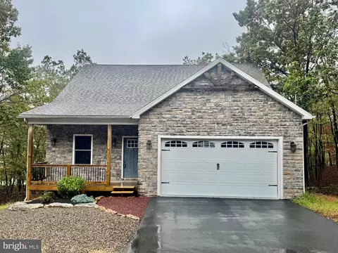 14 Spyglass, Hazleton, PA 18202