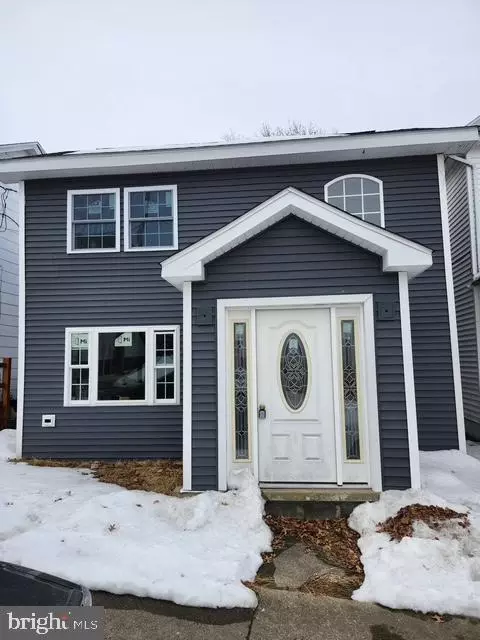 27 Elizabeth St, Pittston, PA 18640
