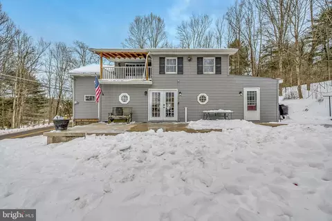 406 Reyburn Rd, Shickshinny, PA 18655