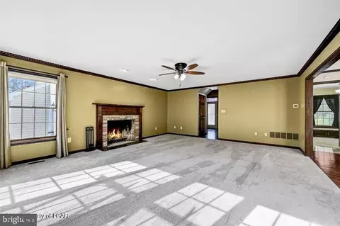 Living - 1424 E Broad St, Hazleton, PA 18201 photo 2 of 7