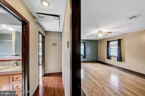 Entry Way - 1424 E Broad St, Hazleton, PA 18201 photo 10 of 10