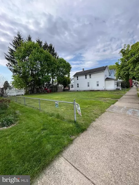 231 Franklin St, West Pittston, PA 18643