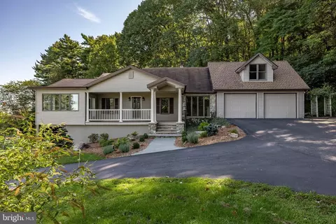 Short Lane, Sugarloaf Twp, PA 18249