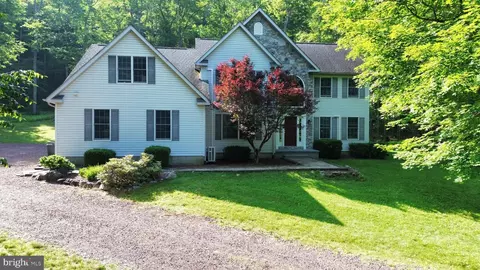 1300 Beaupland Rd, Bear Creek, PA 18602