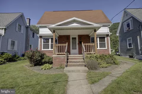 10 Park St, Shickshinny, PA 18655