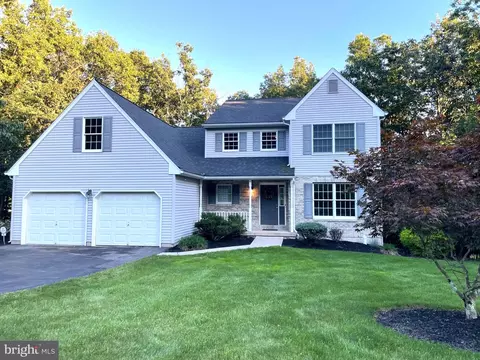 44 Teaberry Dr, Drums, PA 18222
