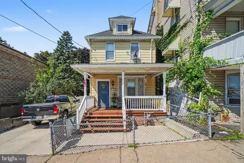 Exterior - 616-616 Rear Seybert St, Hazleton, PA 18201 photo 2 of 7