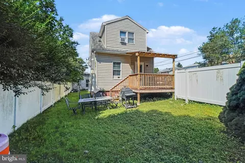 Exterior - 616-616 Rear Seybert St, Hazleton, PA 18201 photo 6 of 7