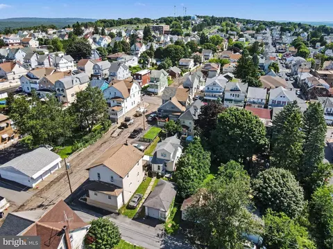 View/Area - 616-616 Rear Seybert St, Hazleton, PA 18201 photo 2 of 5