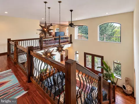 Entry Way - 336 E County Rd, Drums, PA 18222 photo 1 of 1